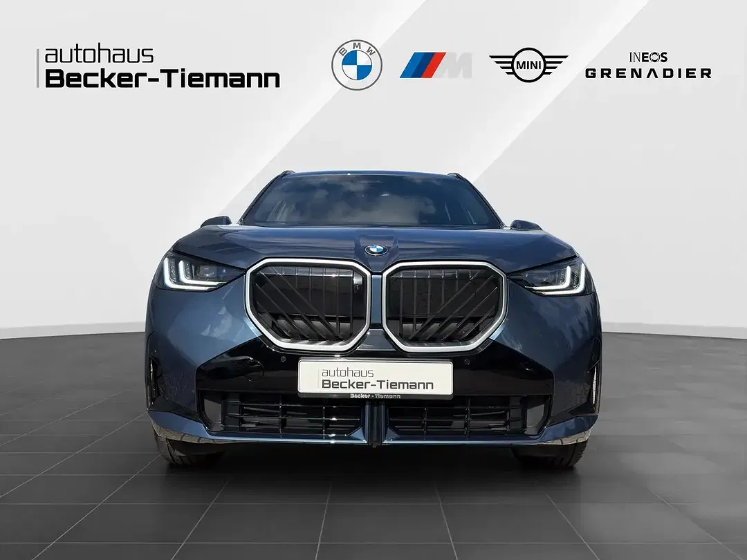 BMW X3 - Thumbnail 2