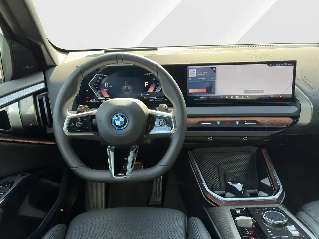 BMW X3 - Thumbnail 9
