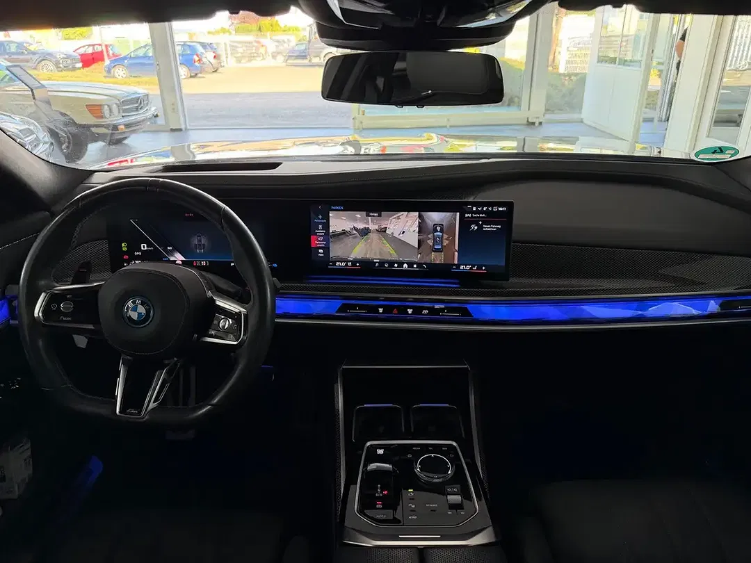 BMW 760 - Thumbnail 21
