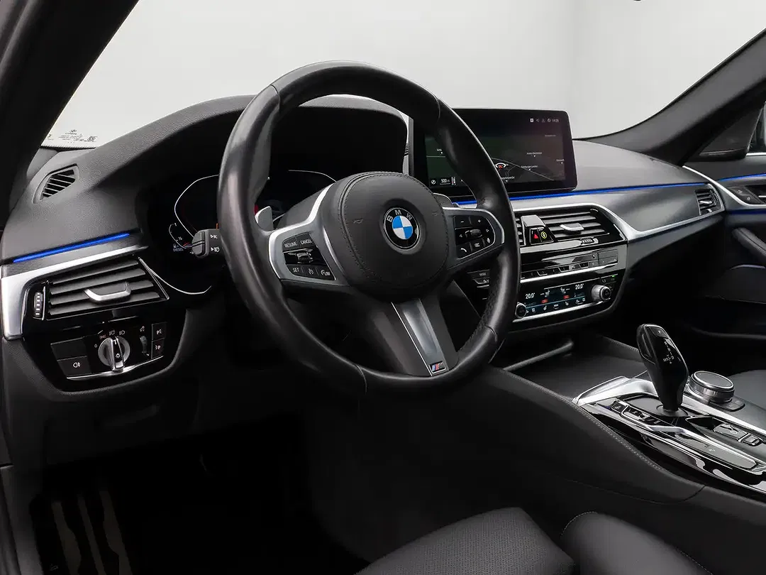 BMW 530 - Thumbnail 21
