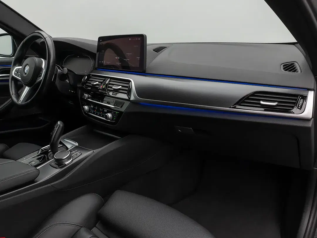 BMW 530 - Thumbnail 24