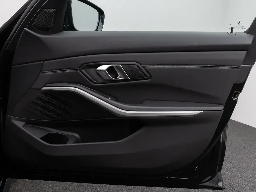 BMW 320 - Thumbnail 30