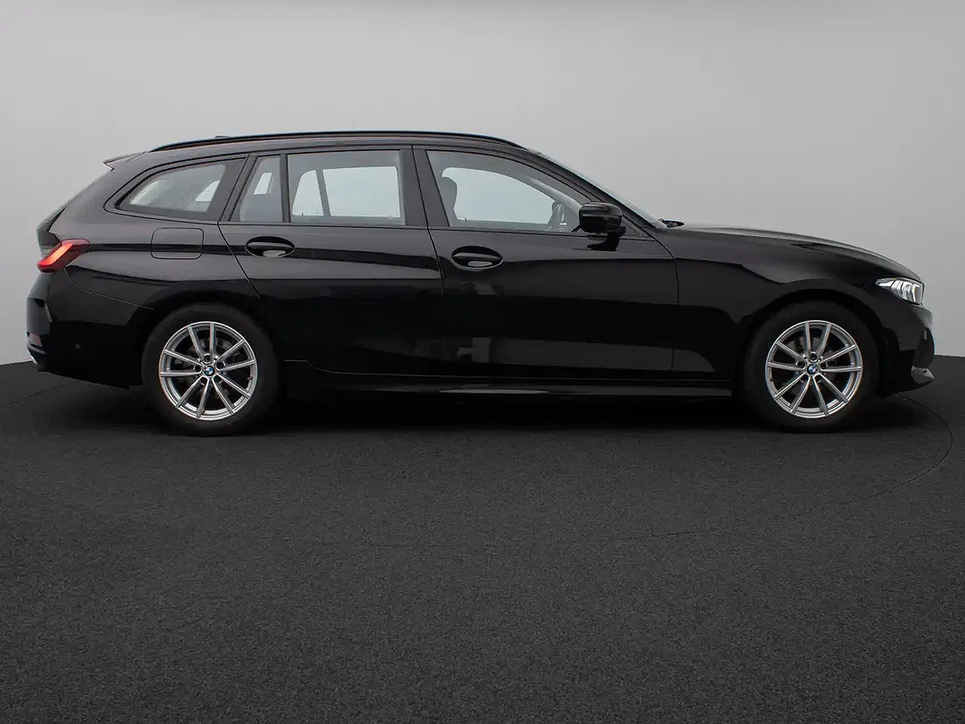 BMW 320 - Thumbnail 5