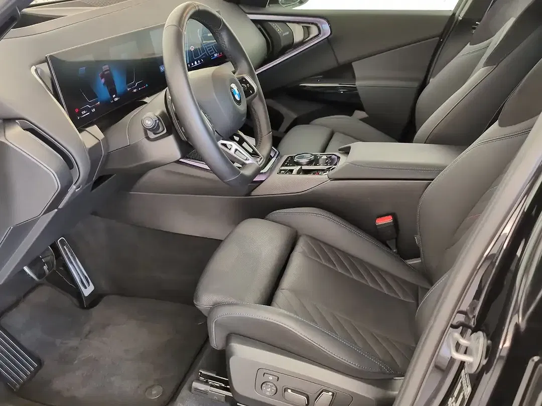 BMW X3 - Thumbnail 6