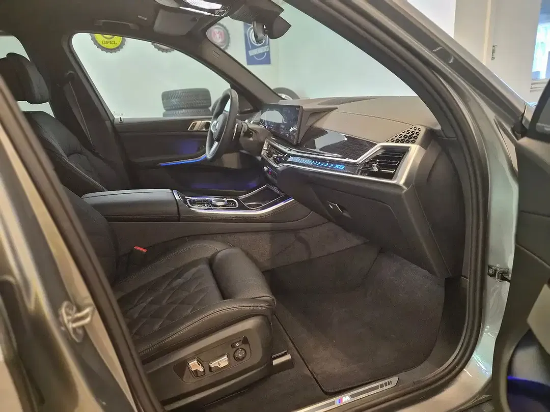 BMW X5 - Thumbnail 10