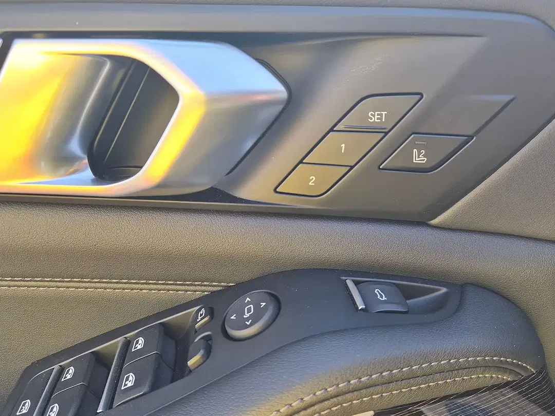 BMW X5 - Thumbnail 6
