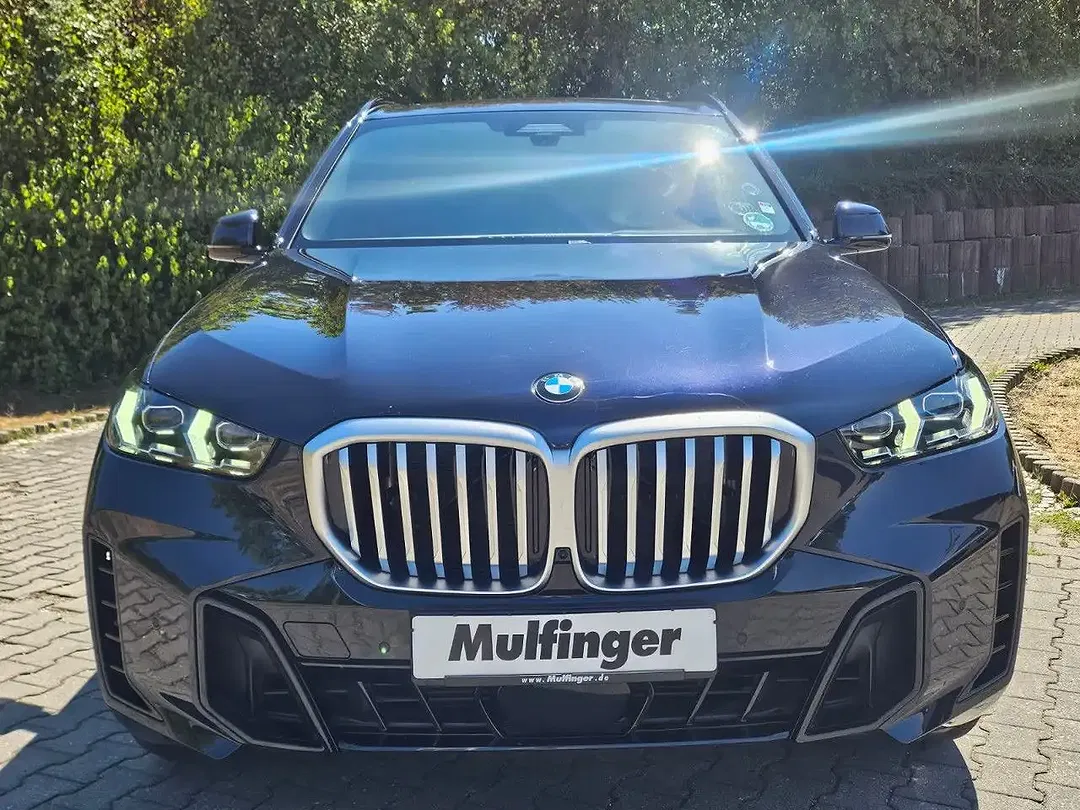 BMW X5 - Thumbnail 3