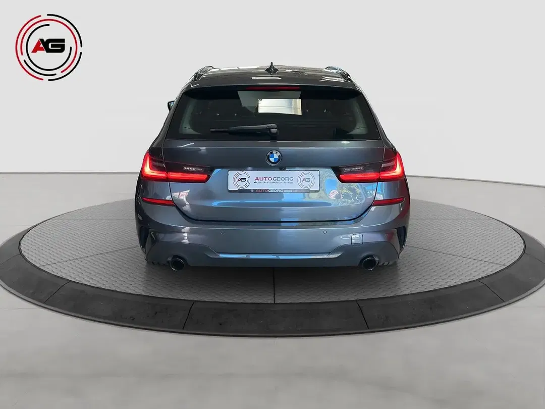 BMW 320 - Thumbnail 6