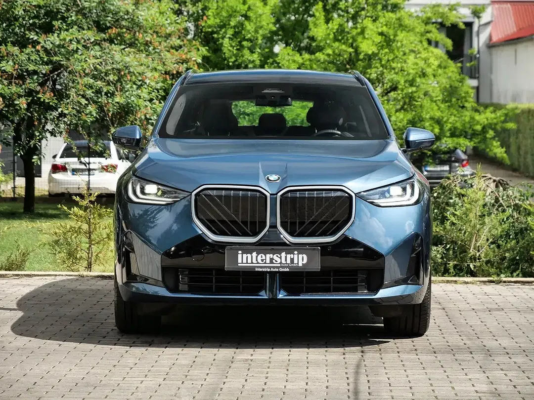 BMW X3 - Thumbnail 2