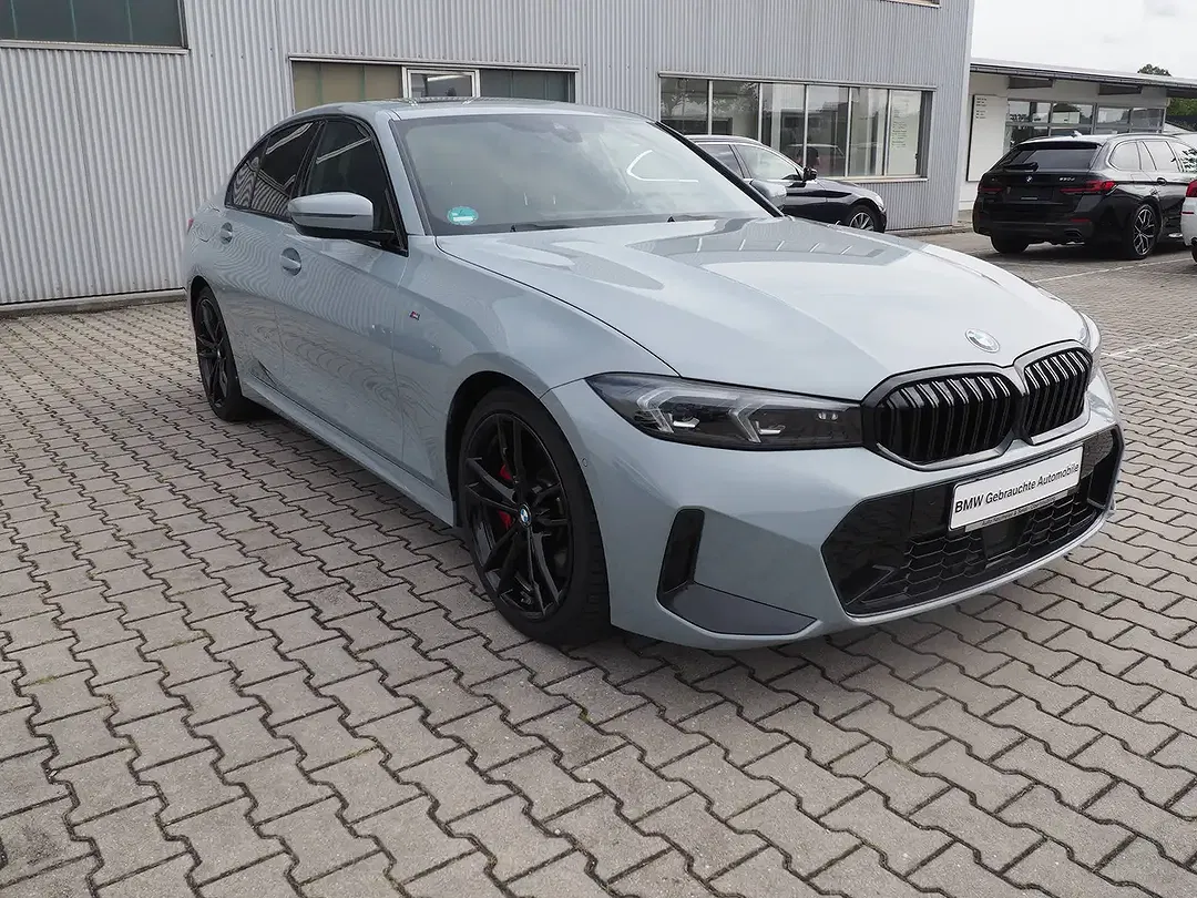 BMW 318 - Thumbnail 1