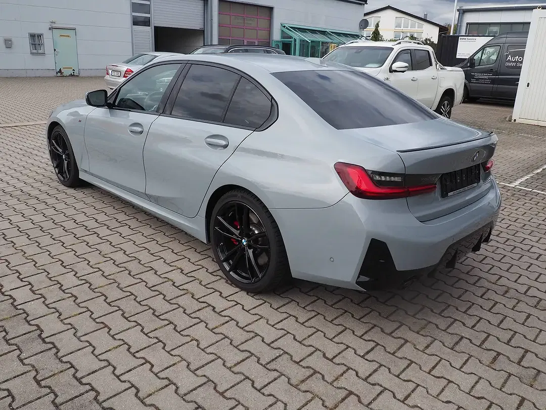 BMW 318 - Thumbnail 5