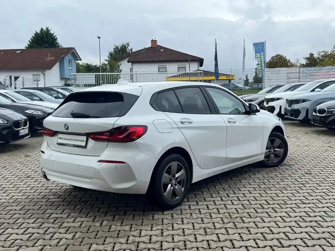 BMW 116 - Thumbnail 2