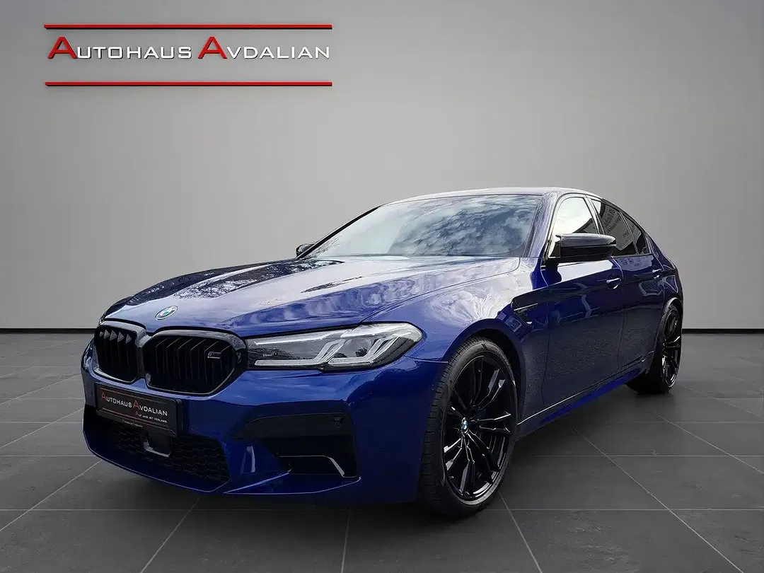 BMW M5 - Thumbnail 1