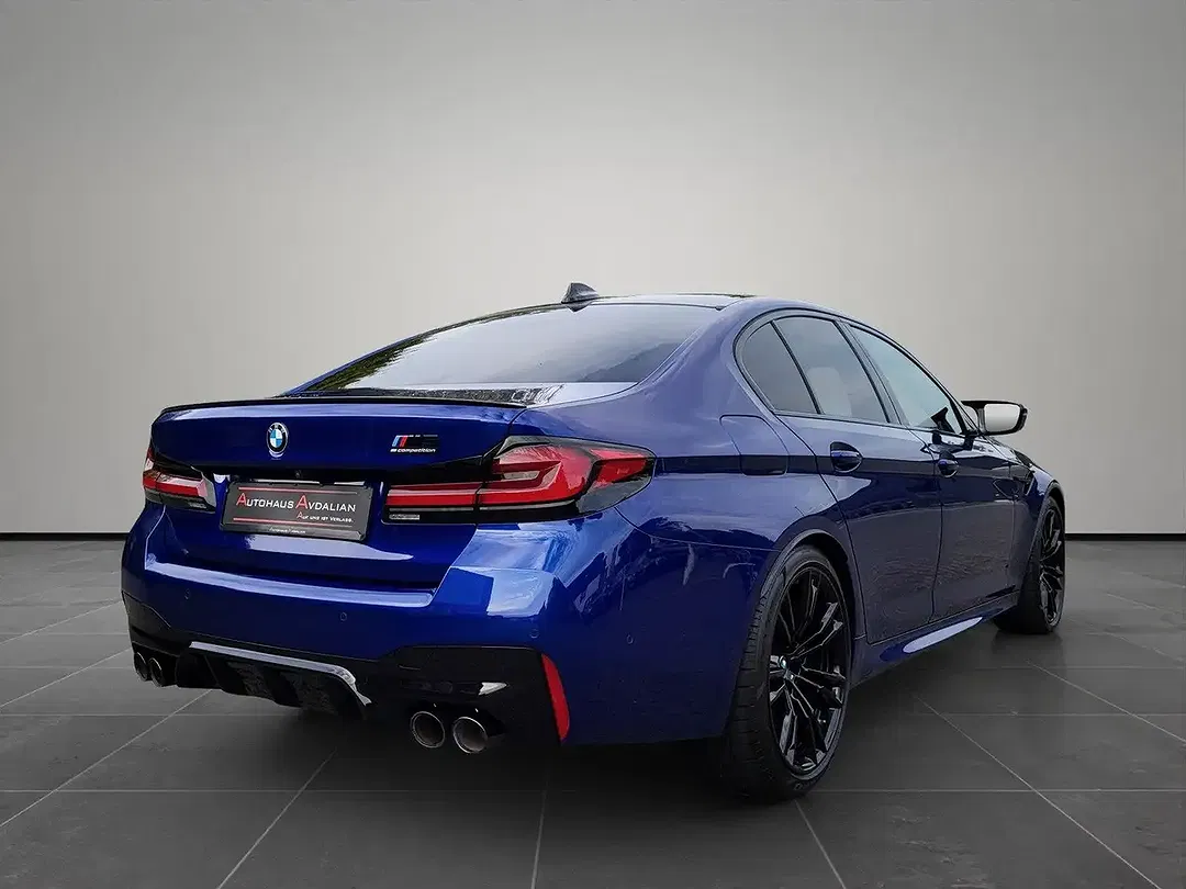 BMW M5 - Thumbnail 5