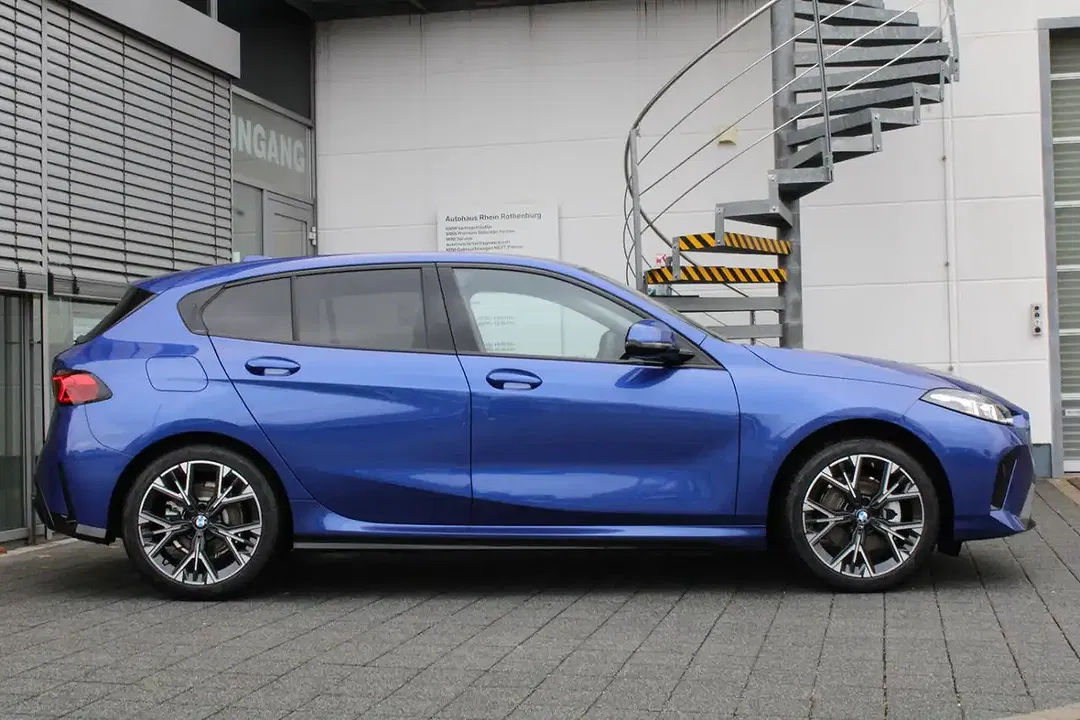 BMW 118 - Thumbnail 4