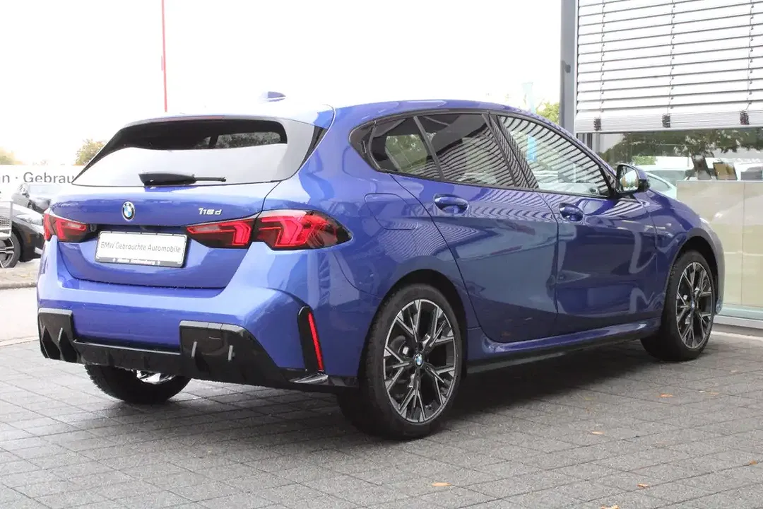BMW 118 - Thumbnail 5