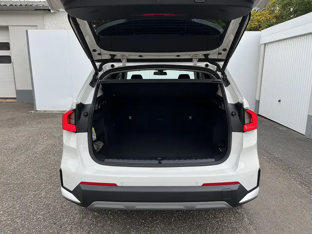 BMW X1 - Thumbnail 12