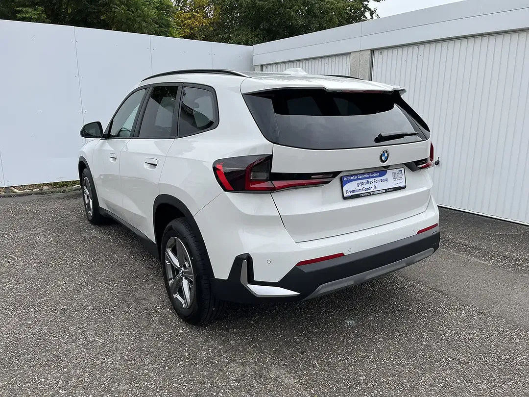 BMW X1 - Thumbnail 4