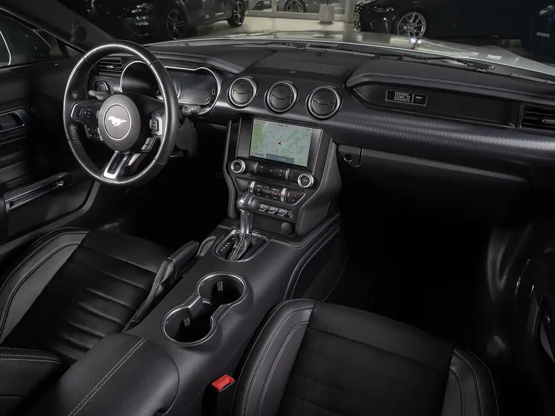 Ford Mustang - Thumbnail 13