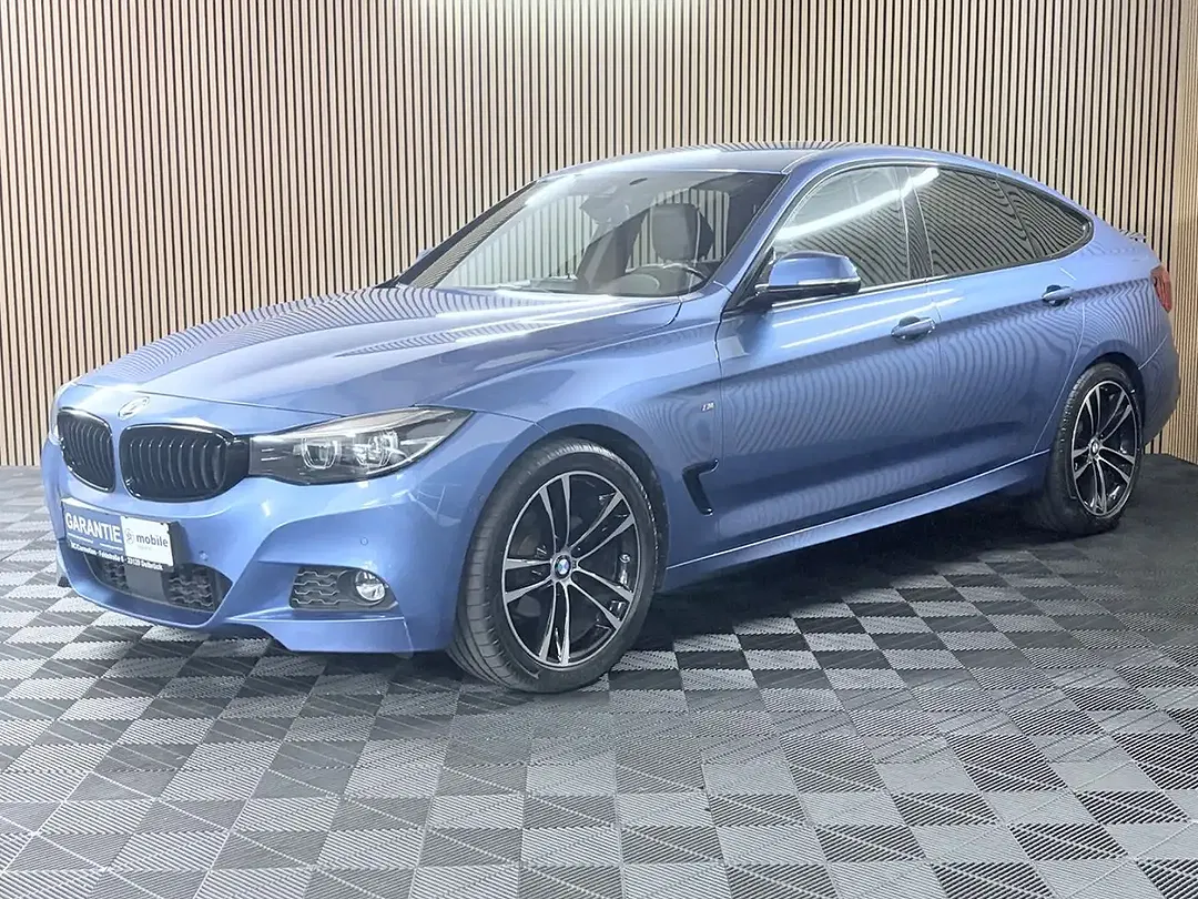 BMW 320 - Thumbnail 1