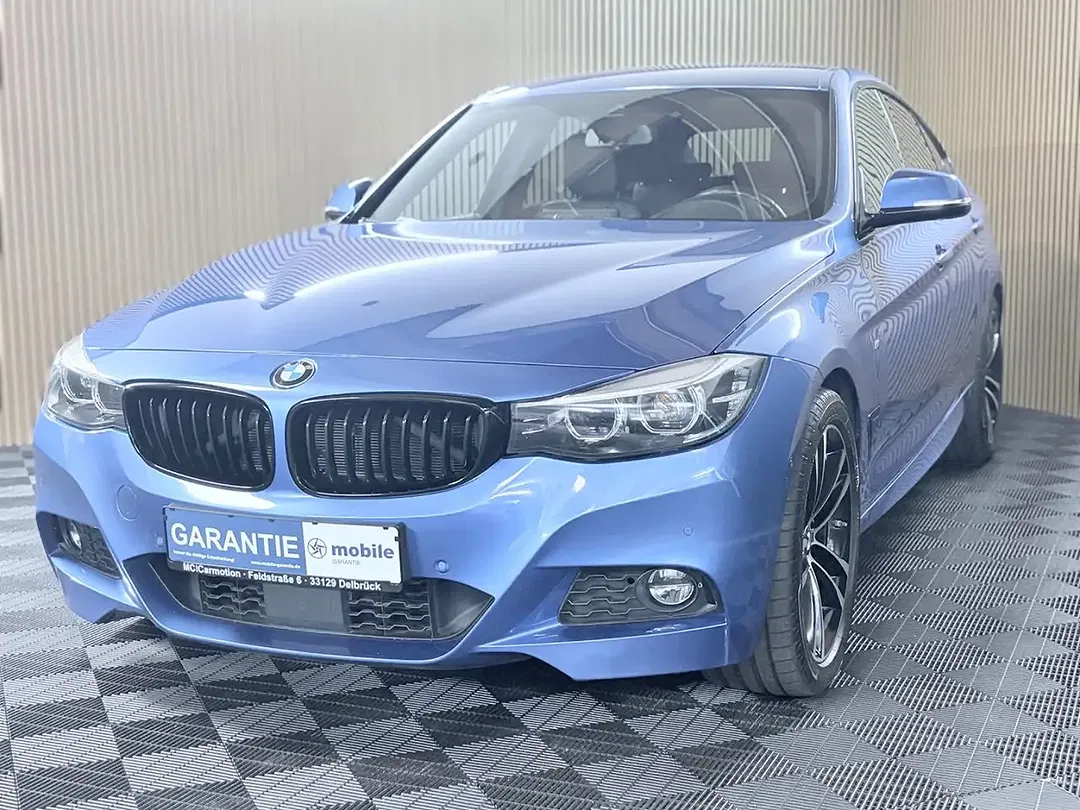 BMW 320 - Thumbnail 3