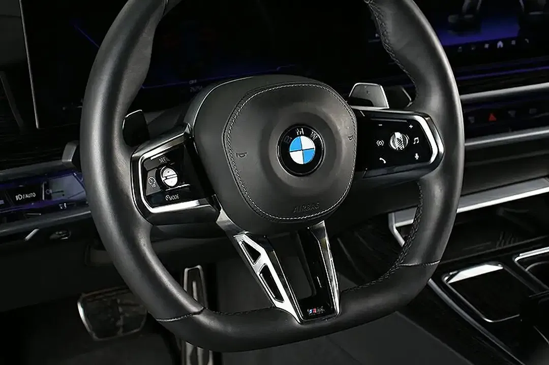 BMW 740 - Thumbnail 14