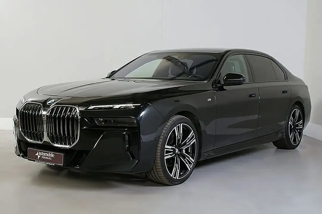 BMW 740 - Thumbnail 2