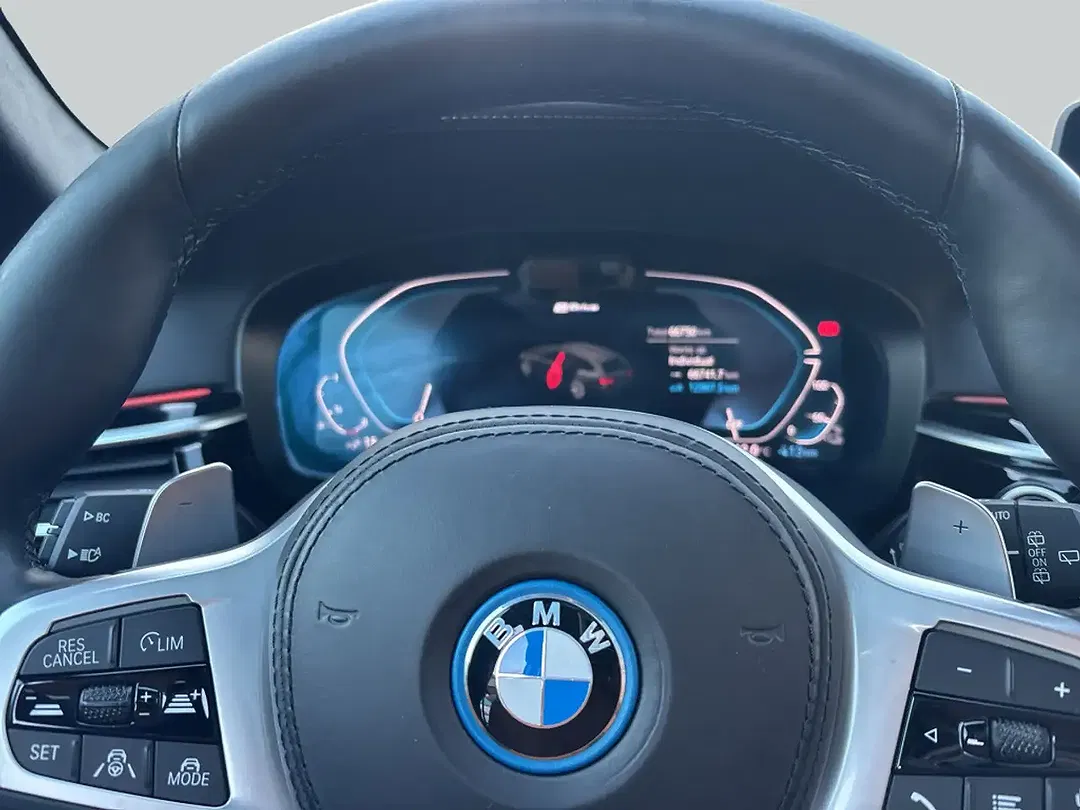 BMW 530 - Thumbnail 19
