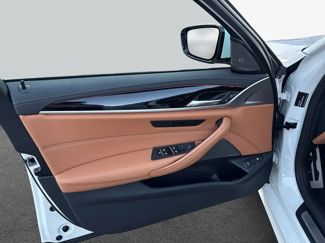 BMW 530 - Thumbnail 21