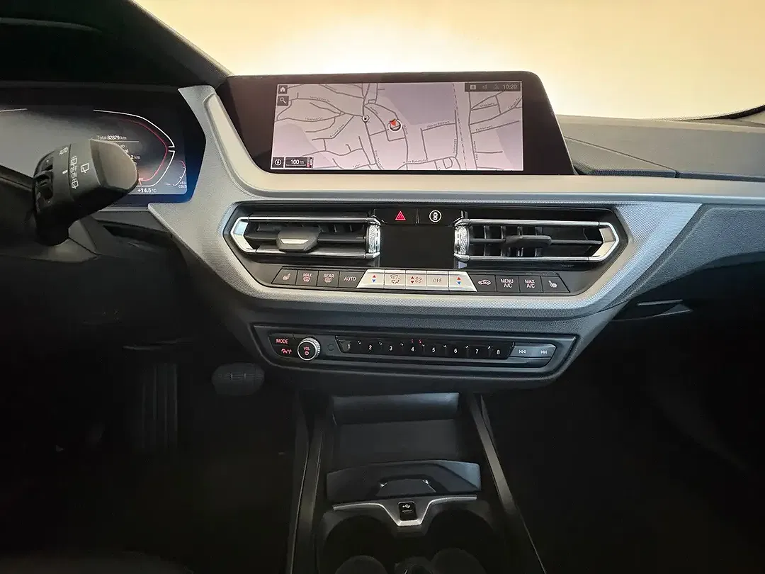 BMW 118 - Thumbnail 19