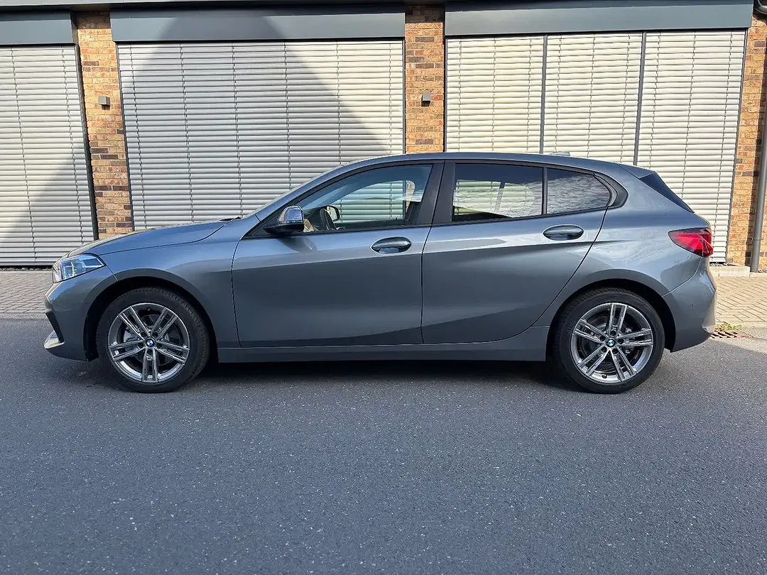 BMW 118 - Thumbnail 3
