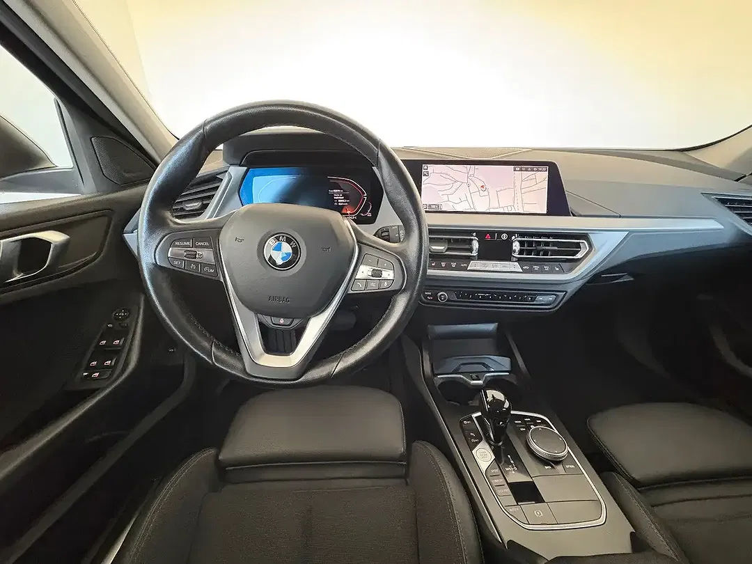BMW 118 - Thumbnail 9