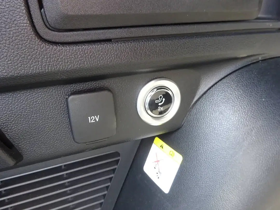 Ford Kuga - Thumbnail 11