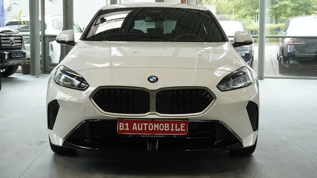 BMW 118 - Thumbnail 2