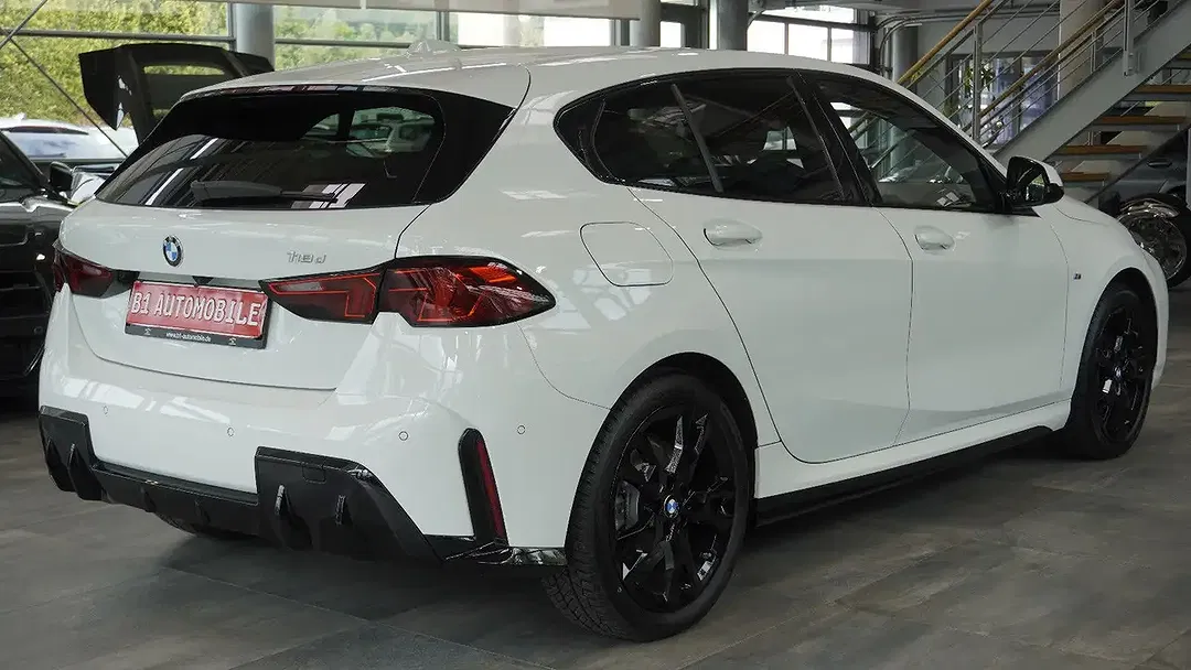 BMW 118 - Thumbnail 5