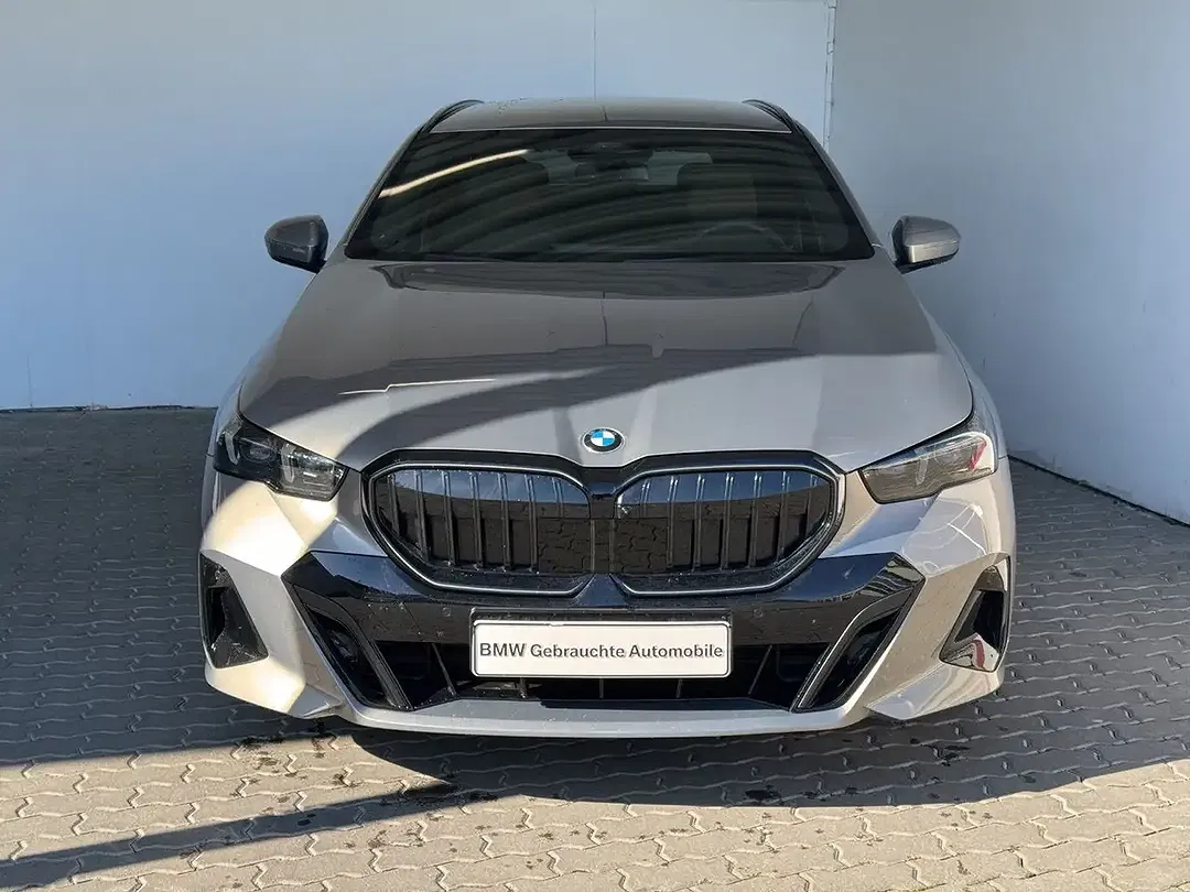 BMW 520 - Thumbnail 3