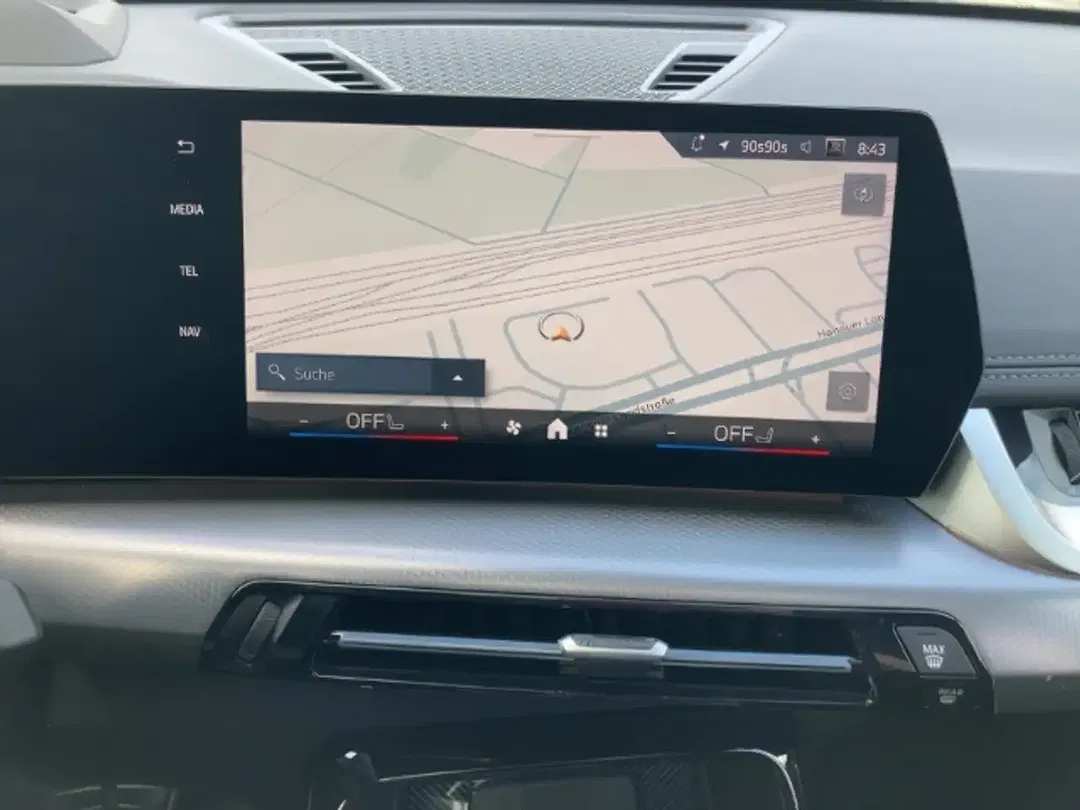 BMW X1 - Thumbnail 10