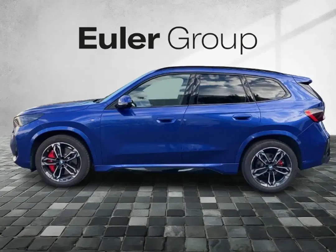 BMW X1 - Thumbnail 2