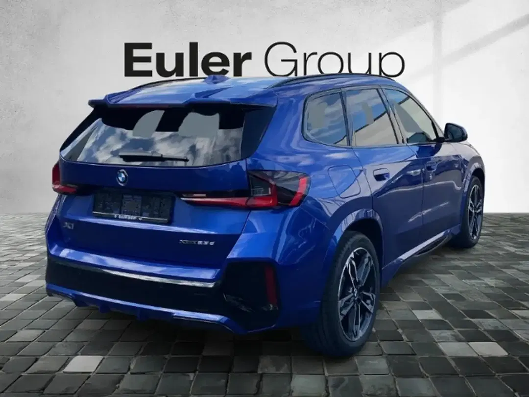 BMW X1 - Thumbnail 4
