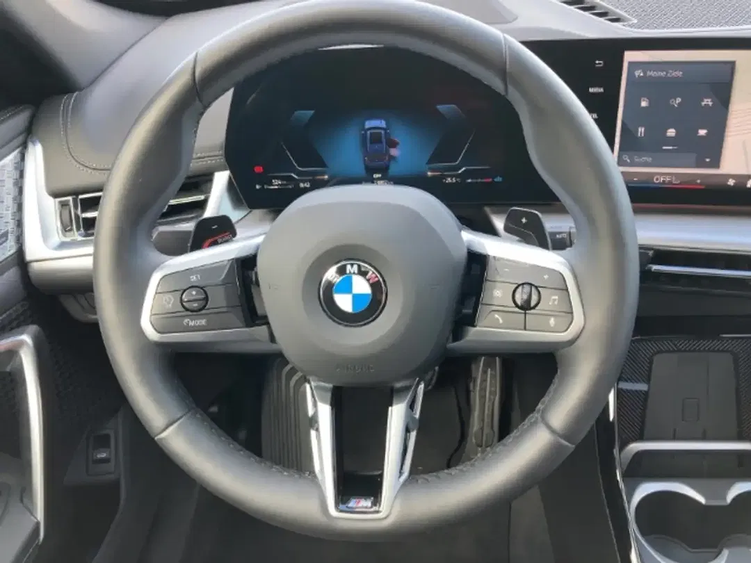 BMW X1 - Thumbnail 9