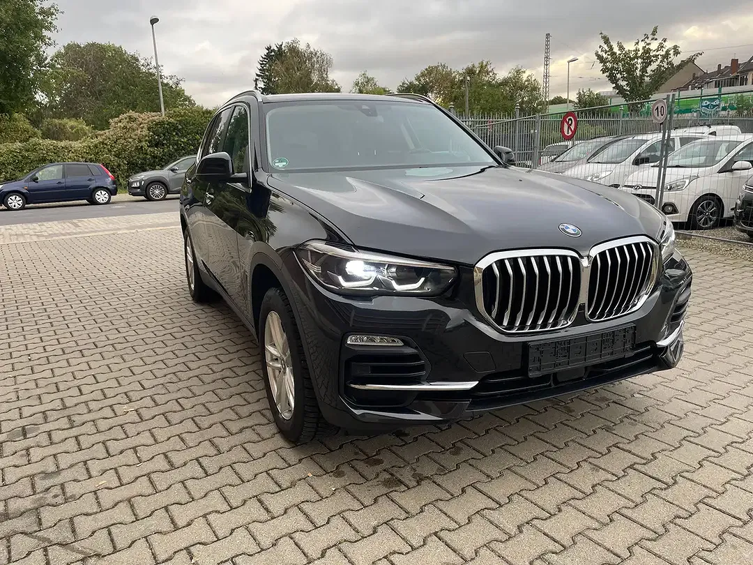 BMW X5 - Thumbnail 10
