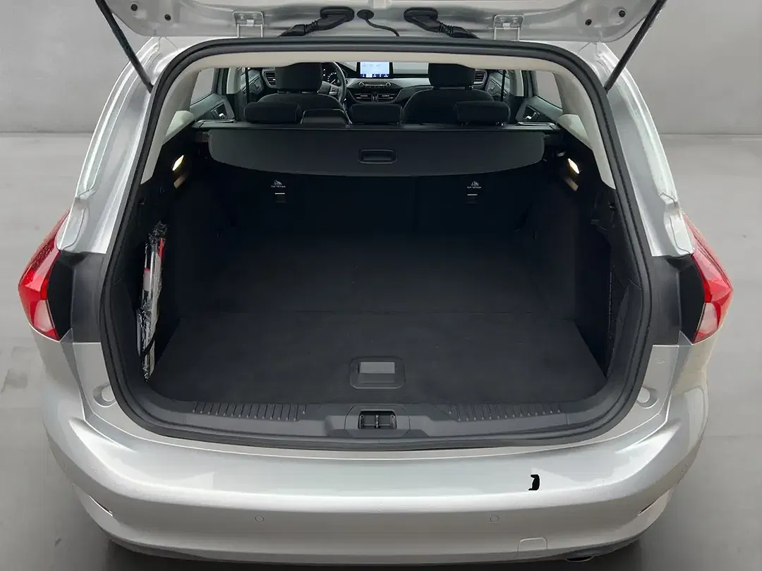 Ford Focus - Thumbnail 7