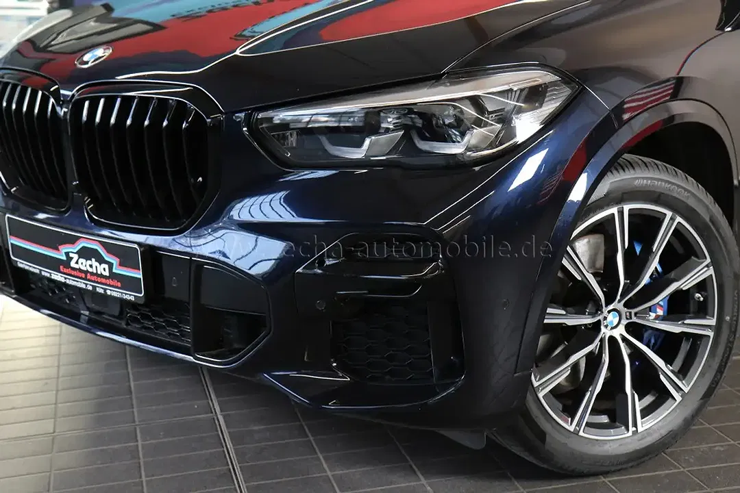 BMW X5 - Thumbnail 2