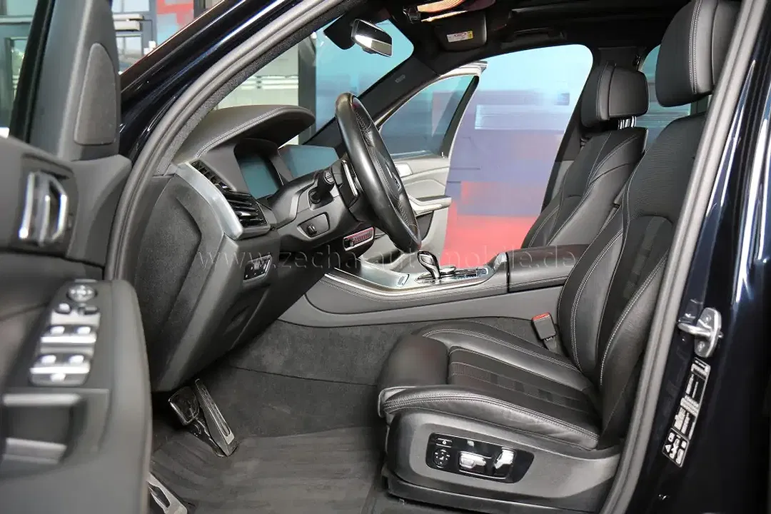 BMW X5 - Thumbnail 3