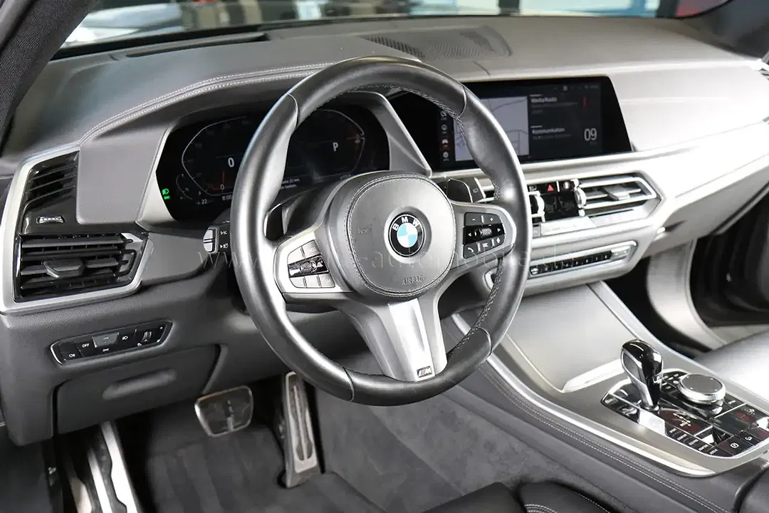 BMW X5 - Thumbnail 5