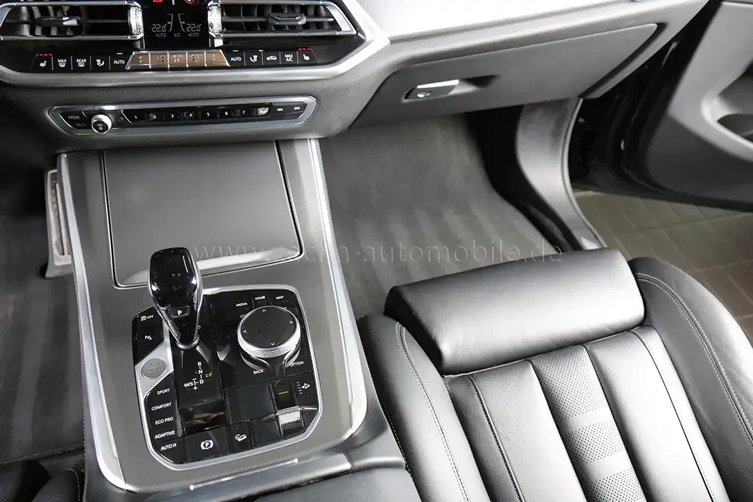 BMW X5 - Thumbnail 7