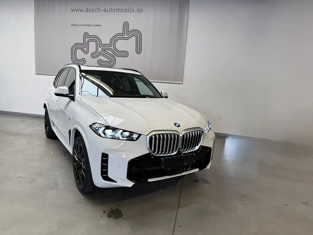 BMW X5 - Thumbnail 1