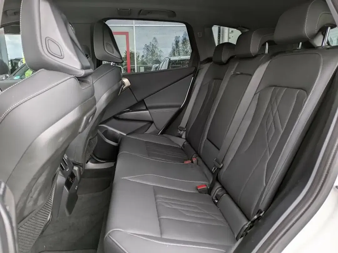 BMW X3 - Thumbnail 6