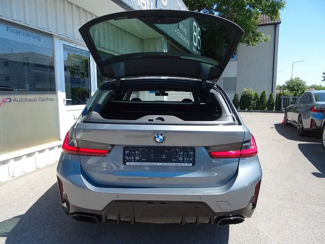 BMW M3 - Thumbnail 5