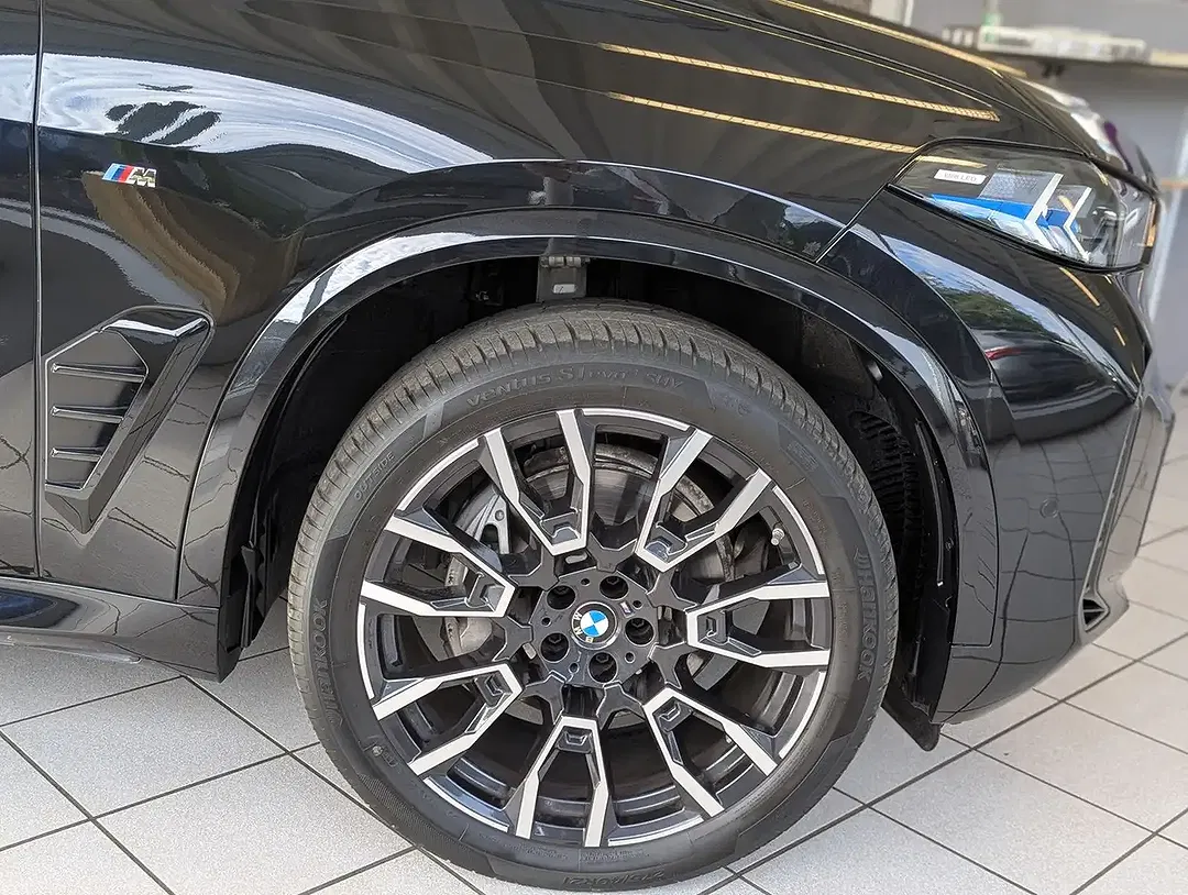 BMW X5 - Thumbnail 10